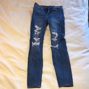 american eagle high rise ripped skinny jean